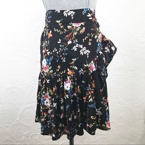 Flirty Black Floral Pattern Ruffled Skirt -XS